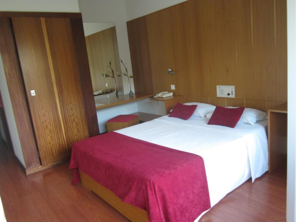 Hotel Eco Salvador Geres Zimmer foto