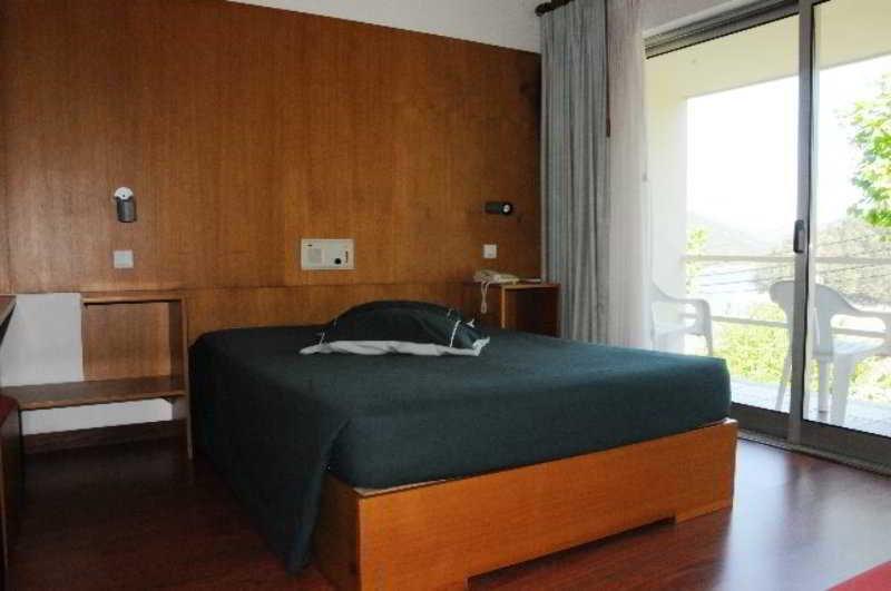 Hotel Eco Salvador Geres Exterior foto