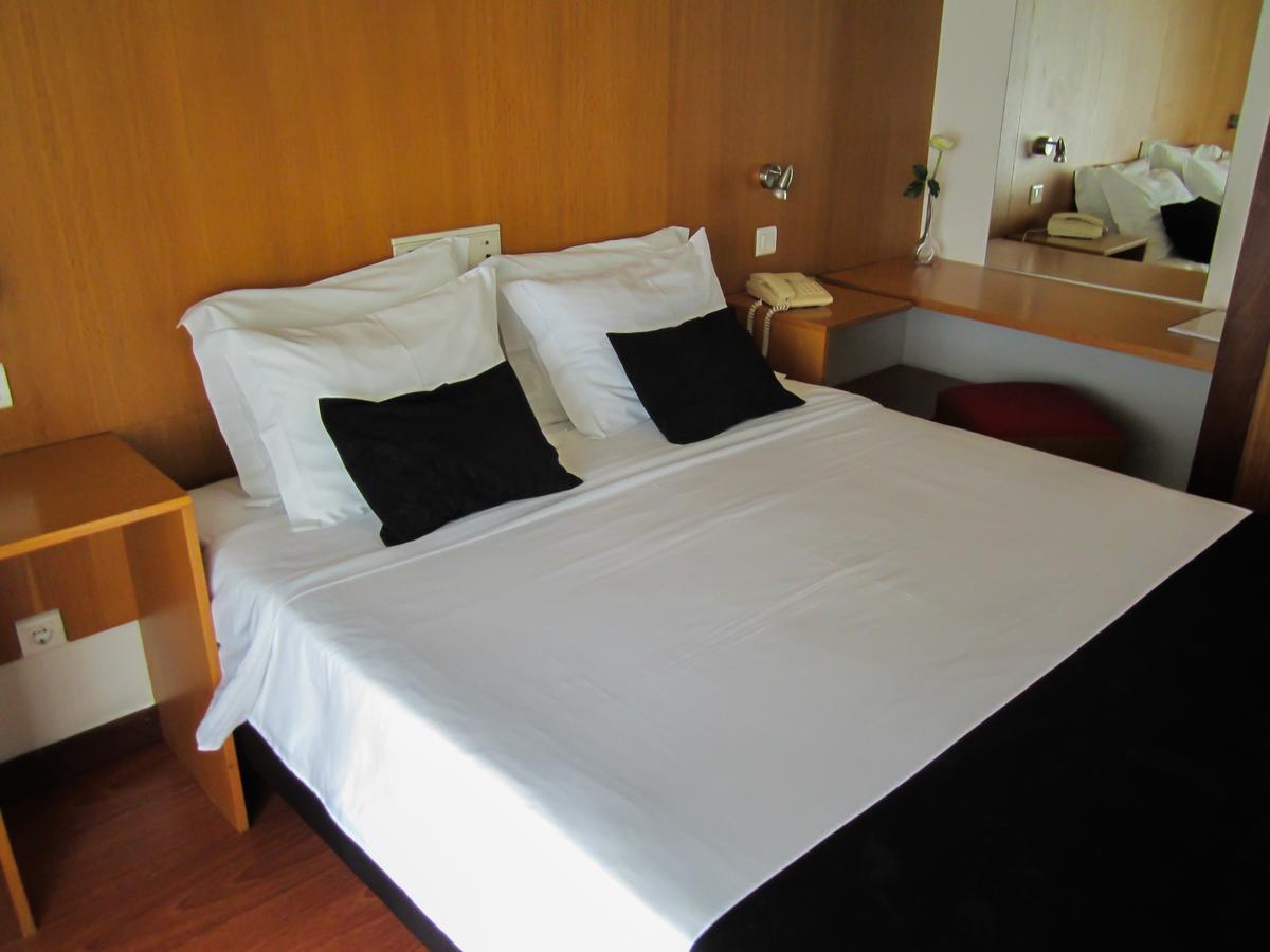 Hotel Eco Salvador Geres Exterior foto